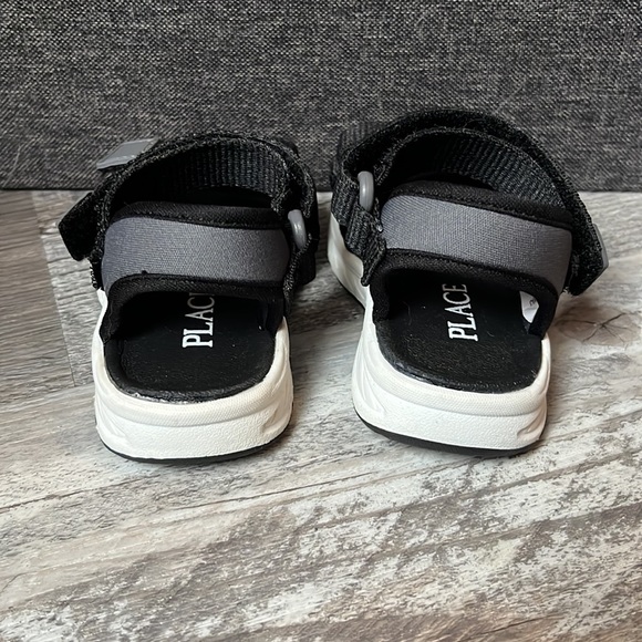 Toddler sandals-size 4 - Picture 4 of 5
